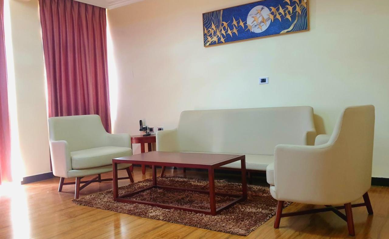 Moonlight Hotel Аддис-Абеба Экстерьер фото