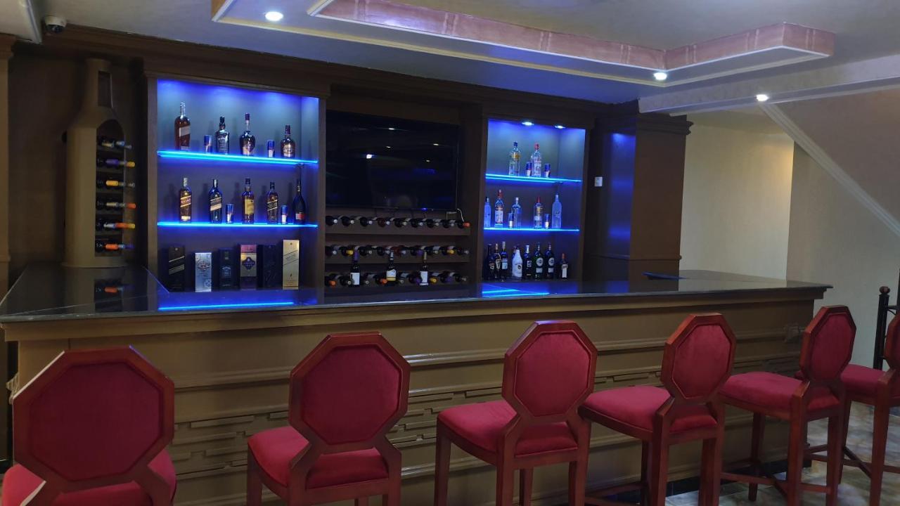 Moonlight Hotel Аддис-Абеба Экстерьер фото