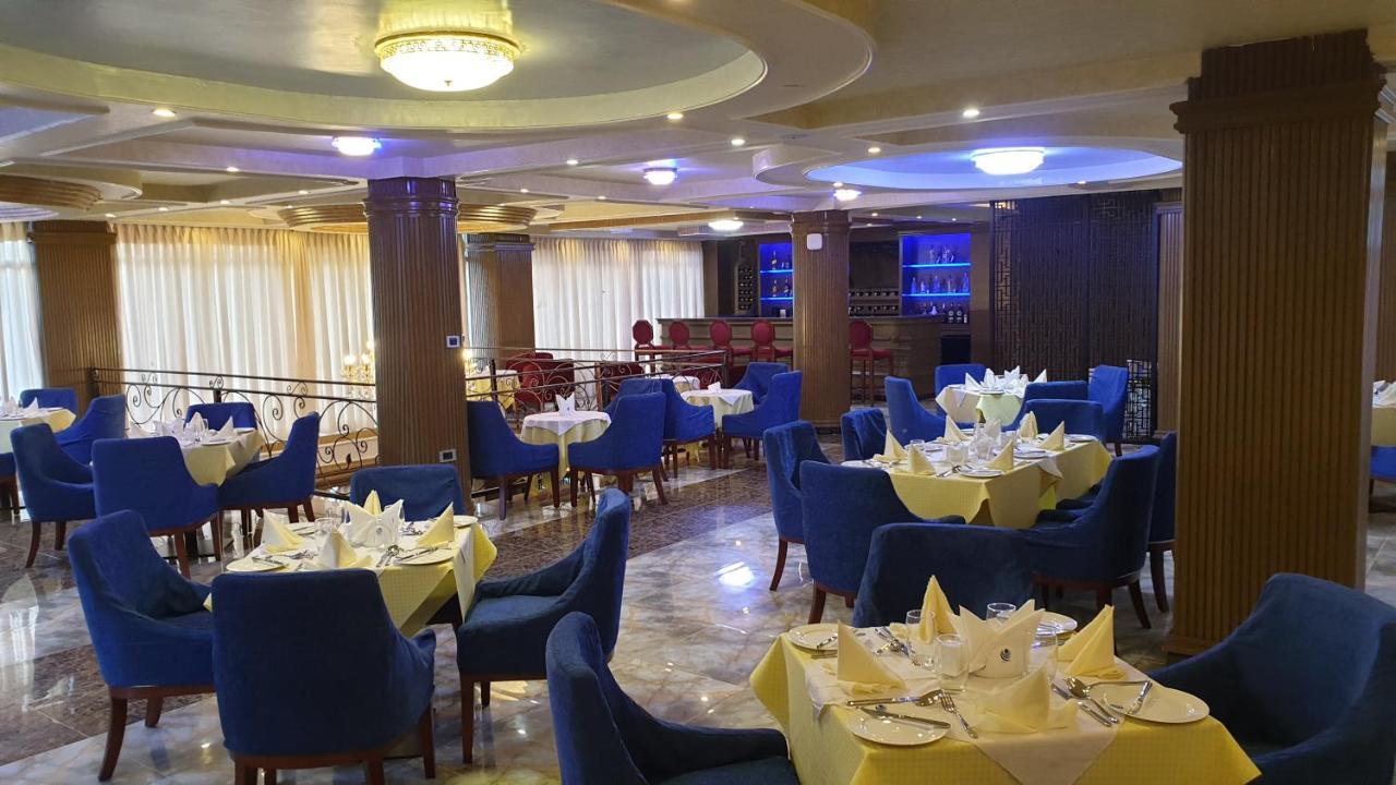 Moonlight Hotel Аддис-Абеба Экстерьер фото